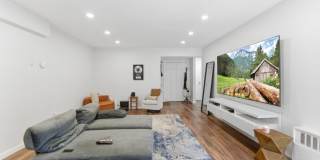 250 N Broadway Gallery 2