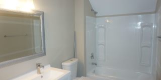 4 Bedroom - 2.5 Bath - Two Story - Large Patio Gallery 17