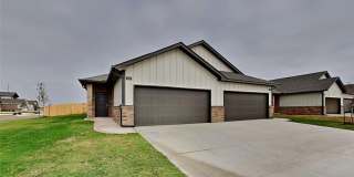 Luxury 3 Bedroom 2 Bathroom Duplex in Piedmont Schools with Neighborhood Park and Basketball Court Gallery 1