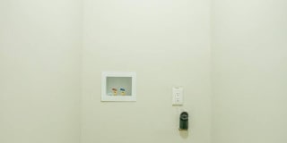 418 3rd Street Gallery 26