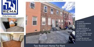 Contemporary 2 Bedroom Townhome w/ Updated Kitchen & Washer/dryer Gallery 1