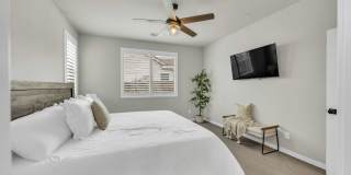 Newer Home on Large Corner Lot with Lots of Natural Light! Gallery 24