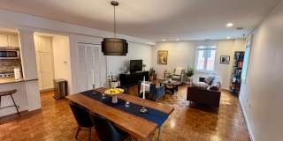 Gorgeous 2-Bed/2-Bath Condo in the Heart of Old City! Available August 1st! Gallery 10