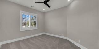 Custom 6 Bedroom Home in Great Location. Gallery 22