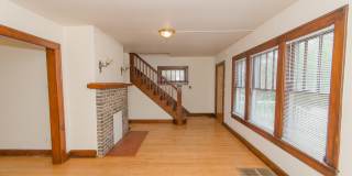 SUMMER SPECIAL! Available July 2026! 3 Bed, 1.5 bath Home Gallery 9