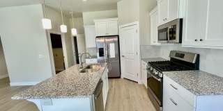 Four-Bedroom Home Near Shooting Star Park in Washington Fields Gallery 20