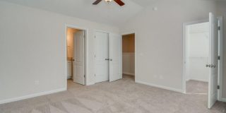 305 Norwich Drive Gallery 21