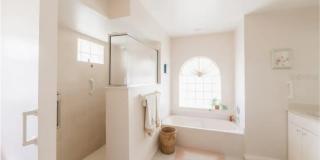 $5,495/month -- Beautifully Furnished Pool Home Seasonal Rental ** Lakefront Views ** Just minutes from Manasota Key Beach $5,495/month -- Beautifully Furnished Pool Home Seasonal Rental ** Lakefront Views ** Just minutes from Manasota Key Beach Gallery 18