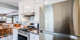 Beautiful 4BR 2BA Rambler in Roseville Gallery 10