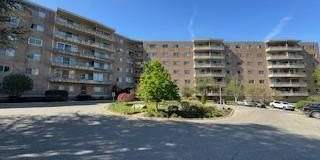 100 WEST Avenue Gallery 1