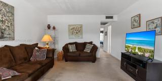 431 Markham T Gallery 3