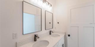 572 W BLUSTER PLACE Gallery 24