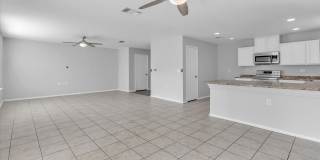 7435 Primrose Post Gallery 2