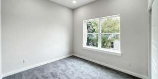 100 Lewis St Gallery 12