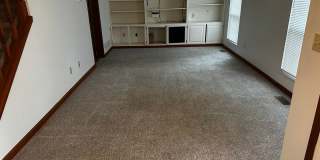 1604 S Pinestone Gallery 3