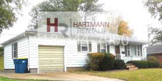 2 Bedroom Home in Edwardsville!  Great Wood Floors and a Garage! Gallery 1
