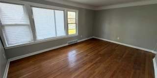 22301 Lange Street Gallery 4
