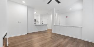 Avana Lexington Gallery 17
