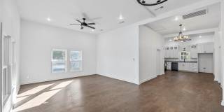 3222 Travis Street Gallery 1