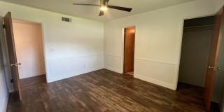 2424 Cedar Street Gallery 10