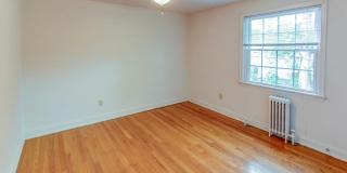 Schuyler Place Gallery 14