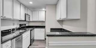 6900 Roswell Road Gallery 1