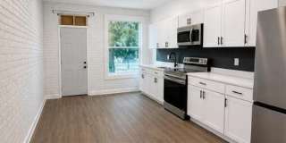 411 Saint Clair Avenue Gallery 3
