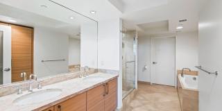13650 Marina Pointe Dr Gallery 17