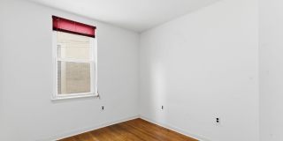 1625 Addison St Gallery 12