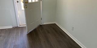 1883 S DUPONT Highway Gallery 1