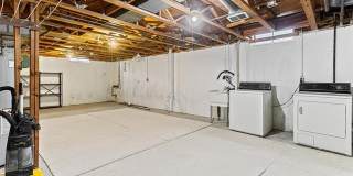 3374 Burbank Drive Gallery 23