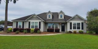 Southern Charm meets Modern Comfort: Exquisite 4-Bedroom Rental Home in Hahira, Georgia Gallery 1