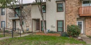 2-BEDROOM TOWNHOME IN ALAMO HEIGHTS Gallery 25