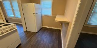 1-bed/1-bath Duplex! Gallery 8