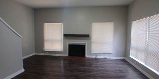 Newly Refreshed 3 bedroom 2 bath Duplex - Open To Section 8 Gallery 5
