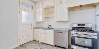 2 Bedroom house in West Campus Gallery 9
