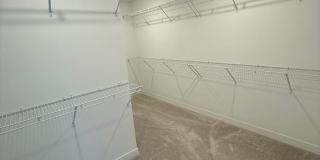 1046 Elmwood Ln Gallery 25