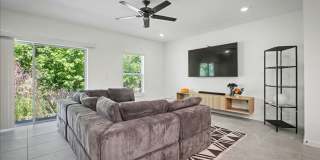 Refined Living at Its Finest | Renovated 3BR Townhome in Jacksonville Gallery 10