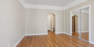 1520 Gough Gallery 9