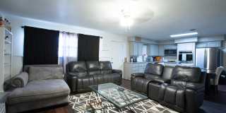 5426 9th Street Gallery 1