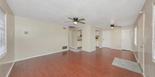 2423 AUBURN STREET S Gallery 2