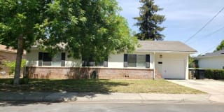705 West Roseburg Avenue Gallery 1