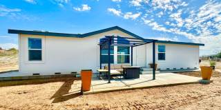 Lovely Newer-Construction, Single-Story Home on Private Rural Country Property in Bonsall! Gallery 1