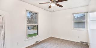 *MOVE IN SPECIAL* $250 Off First Full Month's Rent OR Free 55in TV! Gallery 8