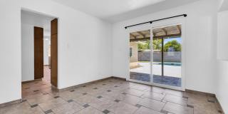 6 Bedrooms, 3 Bath,  Pool CLOSE TO ASU (Rural & Broadway) Gallery 34