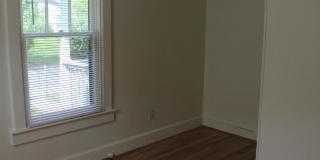 Lovely Cottage with Detached 2-Car Garage Gallery 14