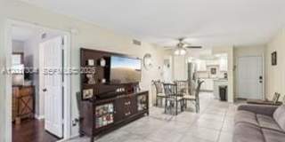 301 Olivewood Pl Gallery 21