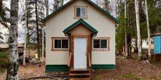 Cozy 1-Bedroom Loft Home with Office  Covered Deck/Sorry no pets Gallery 1