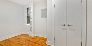 91 Christopher St Gallery 4