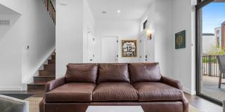 Luxury 3 Story Condo in Exclusive Titletown District Gallery 12